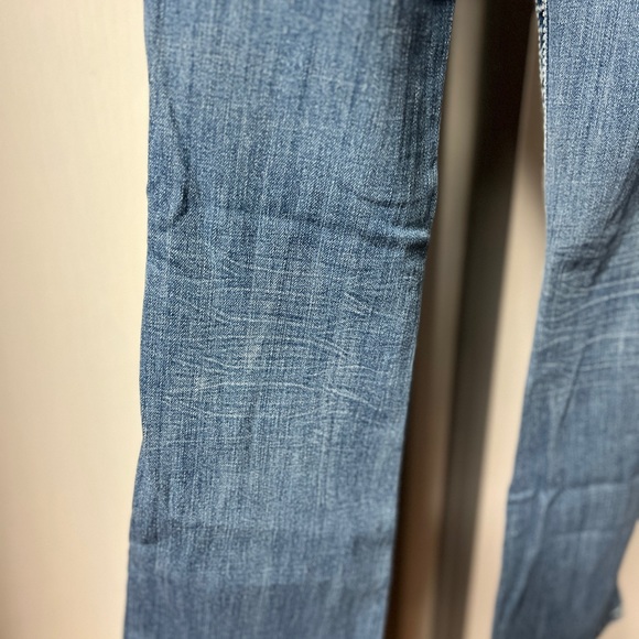 Like New, Miss Me Jeans! Size 26/31 per tag. - Picture 5 of 13